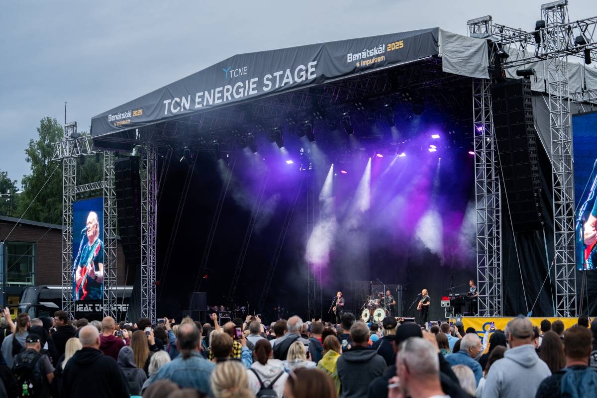 Olympic převzal na Benátské! zlatou desku, Boney M pobláznili tisíce návštěvníků 