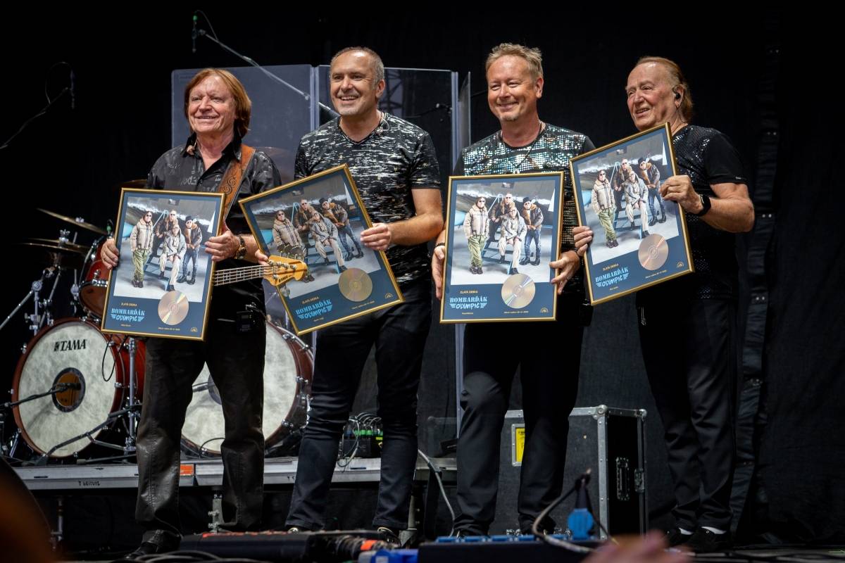 Olympic převzal na Benátské! zlatou desku, Boney M pobláznili tisíce návštěvníků 