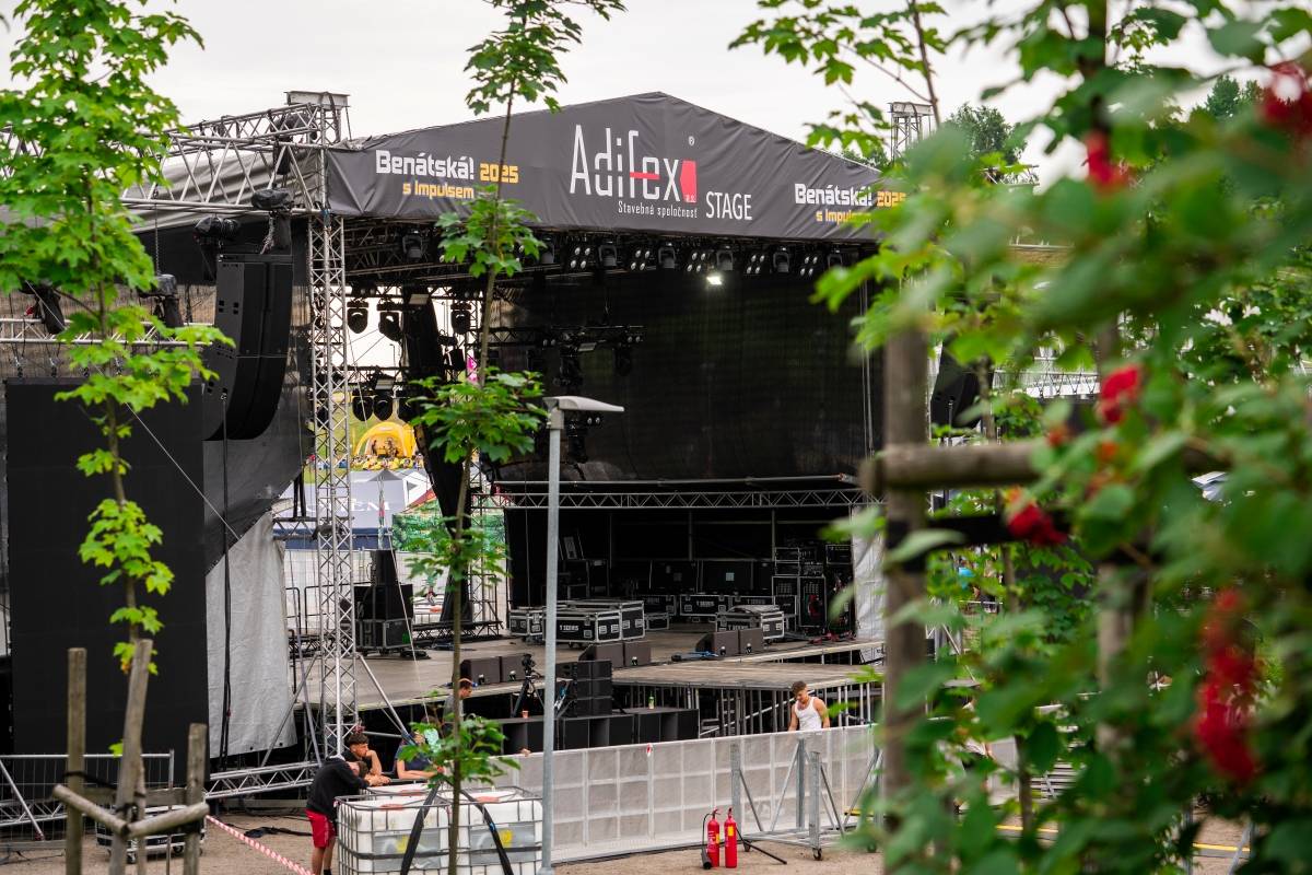 Olympic převzal na Benátské! zlatou desku, Boney M pobláznili tisíce návštěvníků 