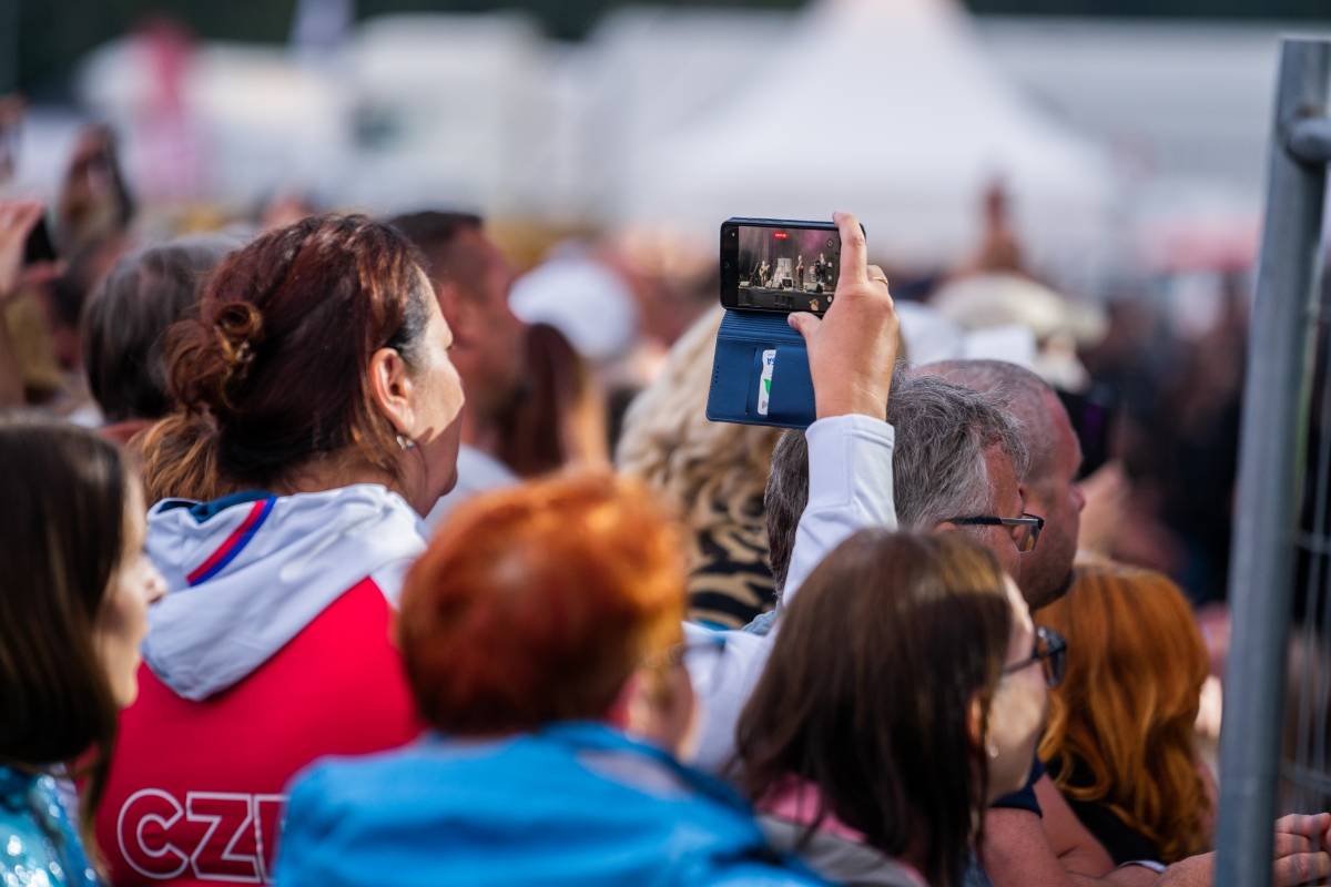 Olympic převzal na Benátské! zlatou desku, Boney M pobláznili tisíce návštěvníků 
