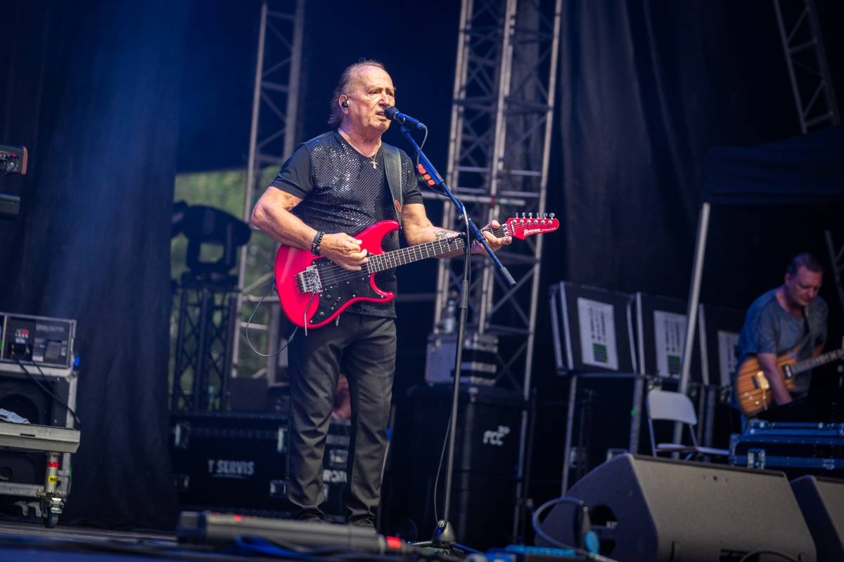 Olympic převzal na Benátské! zlatou desku, Boney M pobláznili tisíce návštěvníků 
