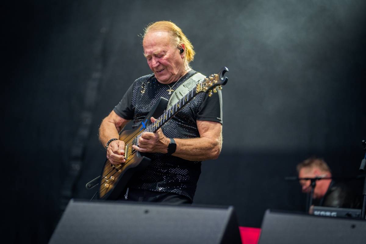 Olympic převzal na Benátské! zlatou desku, Boney M pobláznili tisíce návštěvníků 