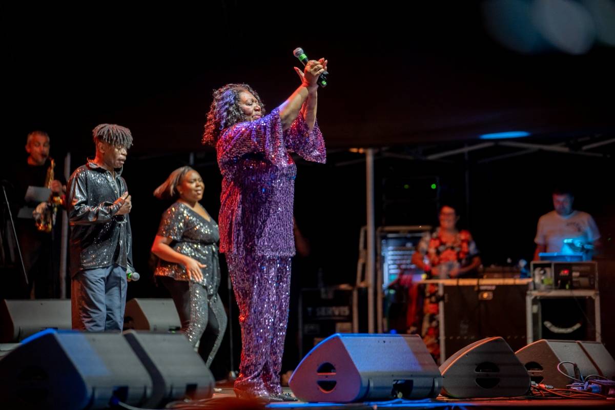 Olympic převzal na Benátské! zlatou desku, Boney M pobláznili tisíce návštěvníků 