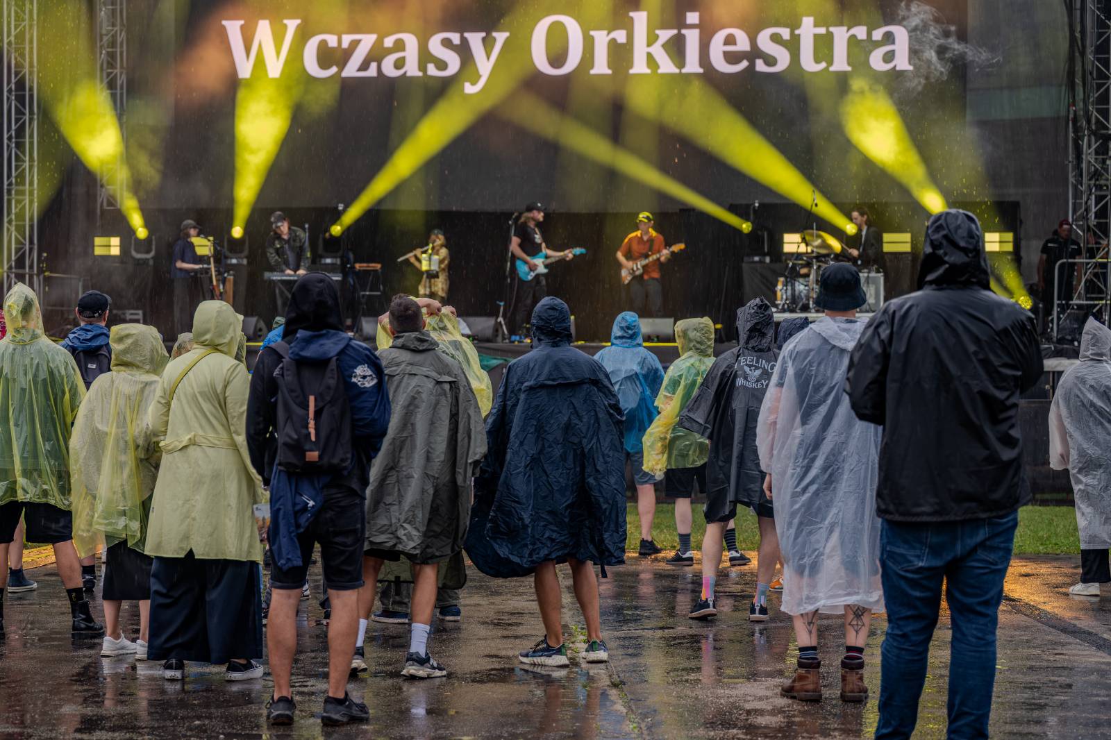 V Brně vytahovali pláštěnky. První den Pop Messe nepřálo počasí