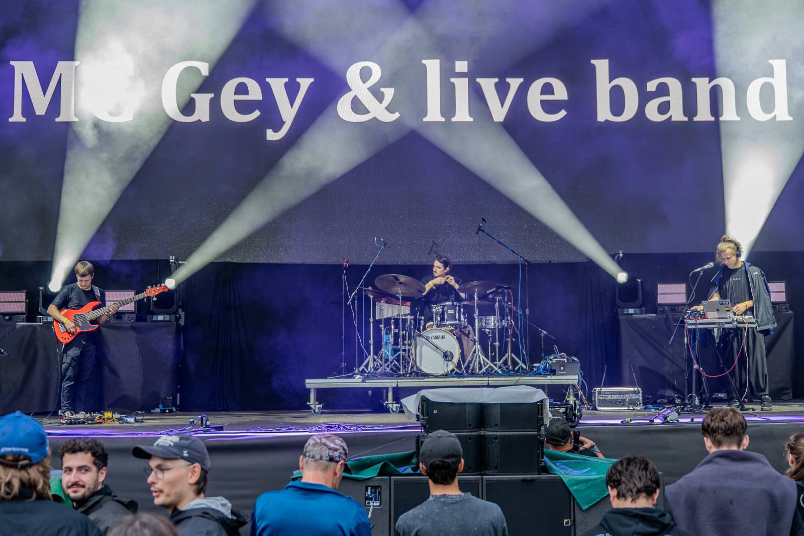 V Brně vytahovali pláštěnky. První den Pop Messe nepřálo počasí