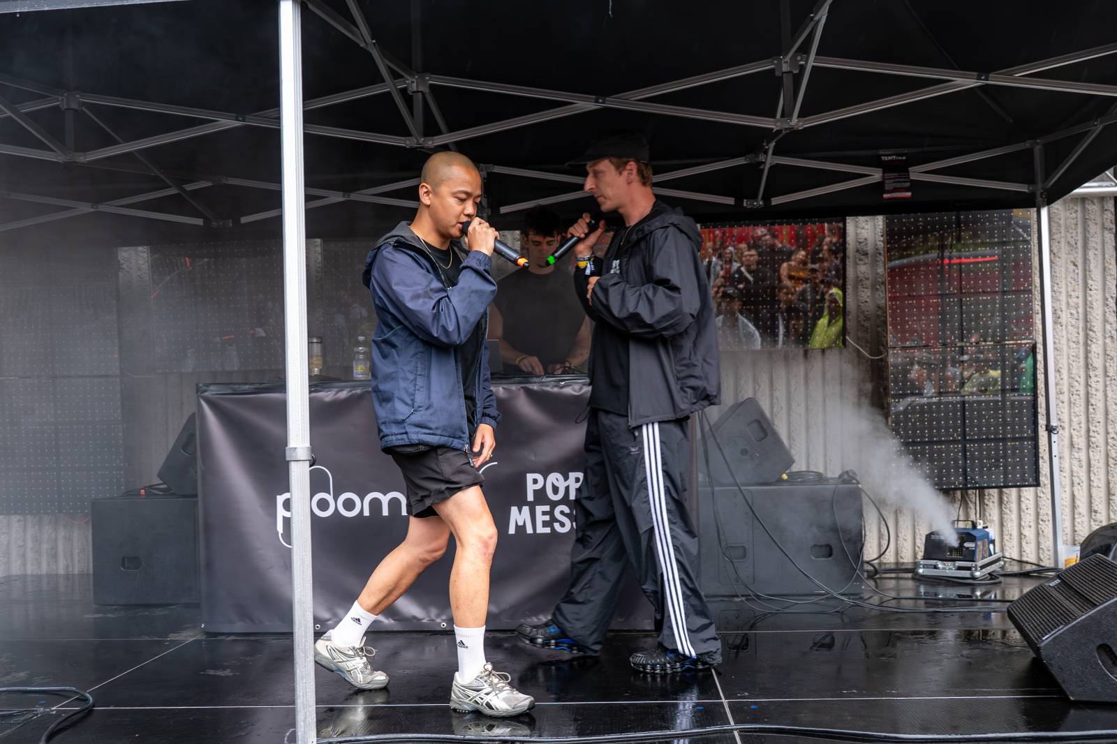 V Brně vytahovali pláštěnky. První den Pop Messe nepřálo počasí