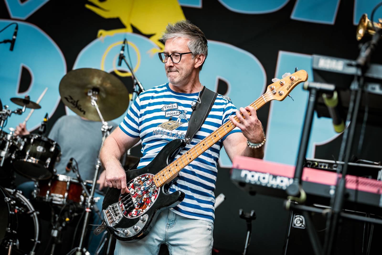 Večer, kdy zpívaly i skály. Mňága a Žďorp zahrála v lomu Velká Amerika, připomněla Mira Žbirku