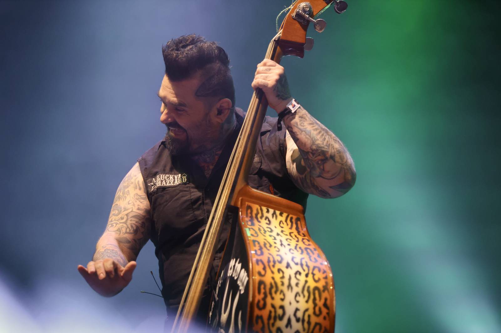 Kabát na Rožmberku vsadil na osvědčené hity, do davu hodil podepsaný klobouk. Wanastowi Vjecy si na přídavek pozvali Lucii