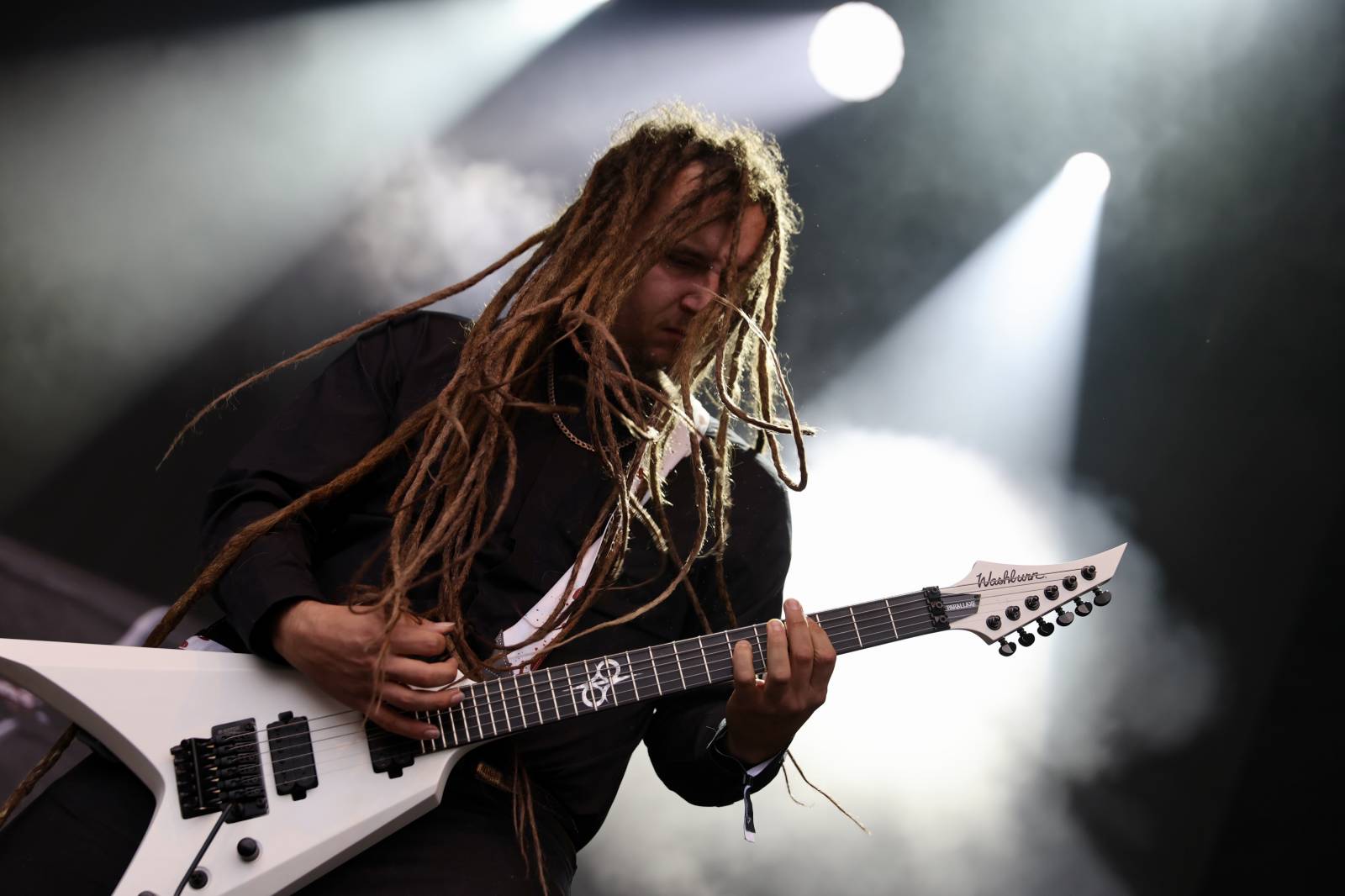 Kabát na Rožmberku vsadil na osvědčené hity, do davu hodil podepsaný klobouk. Wanastowi Vjecy si na přídavek pozvali Lucii