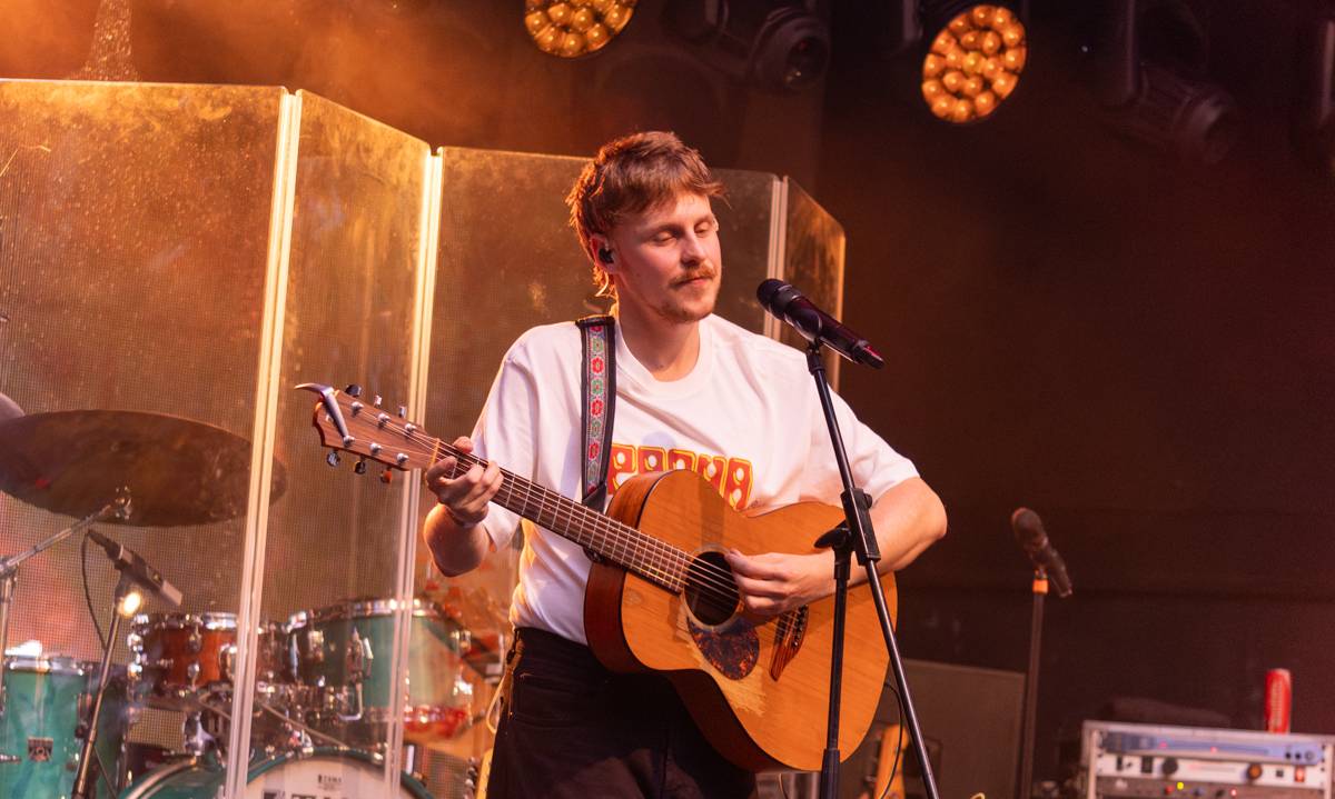 Barbora Poláková zpívala v Riegrových sadech, doprovodili ji Ťupíci i Kmínový já