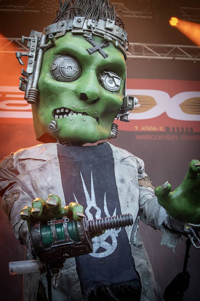 Pevnost Josefov zahalila temnota. Energické show na Brutal Assault rozjeli Kerry King, Mastodon i Ministry