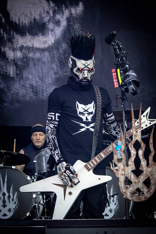 Pevnost Josefov zahalila temnota. Energické show na Brutal Assault rozjeli Kerry King, Mastodon i Ministry