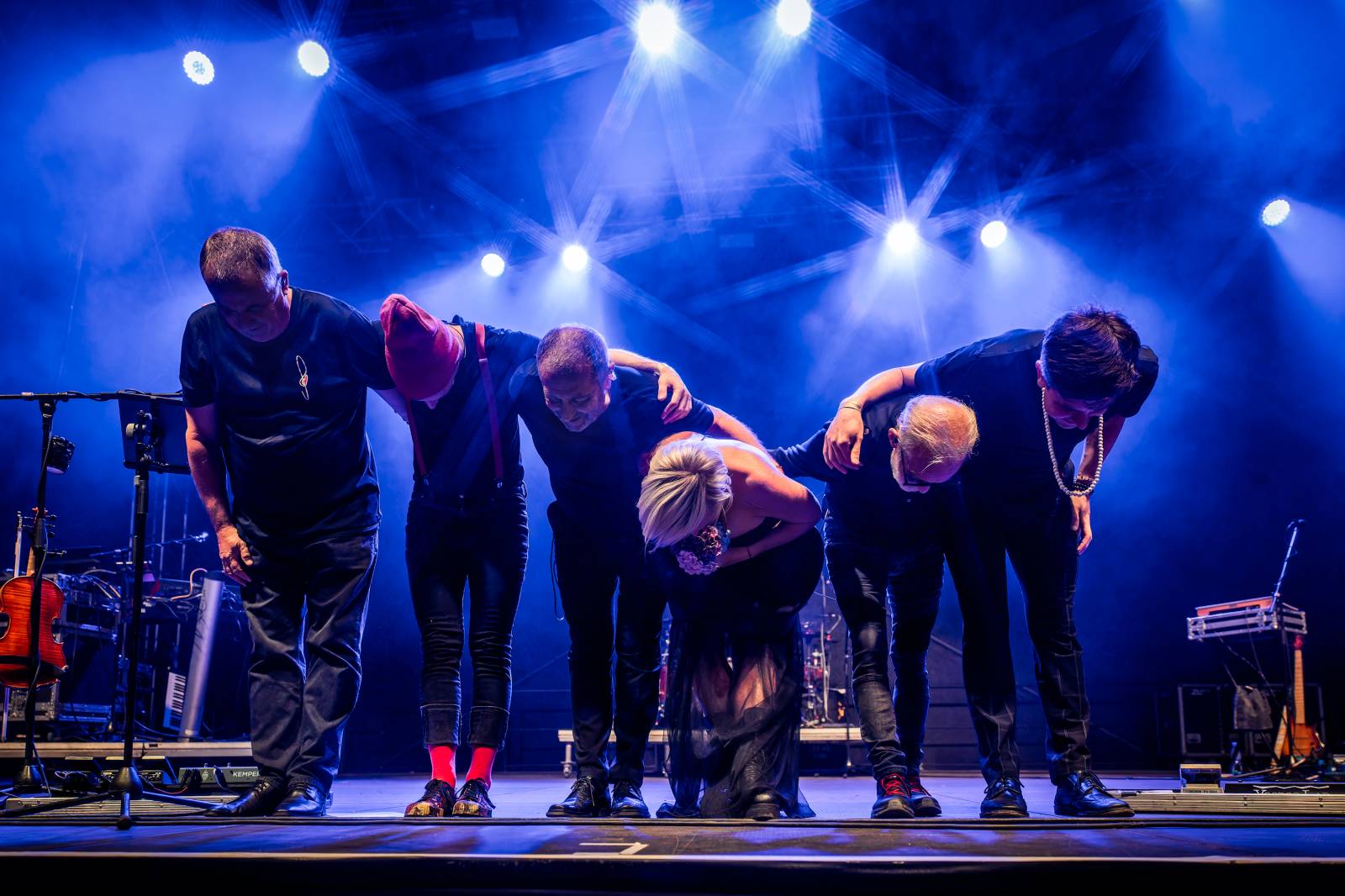 Čechomor vyprodal Areál 7 v pražských Holešovicích, doprovodila ho Martina Pártlová