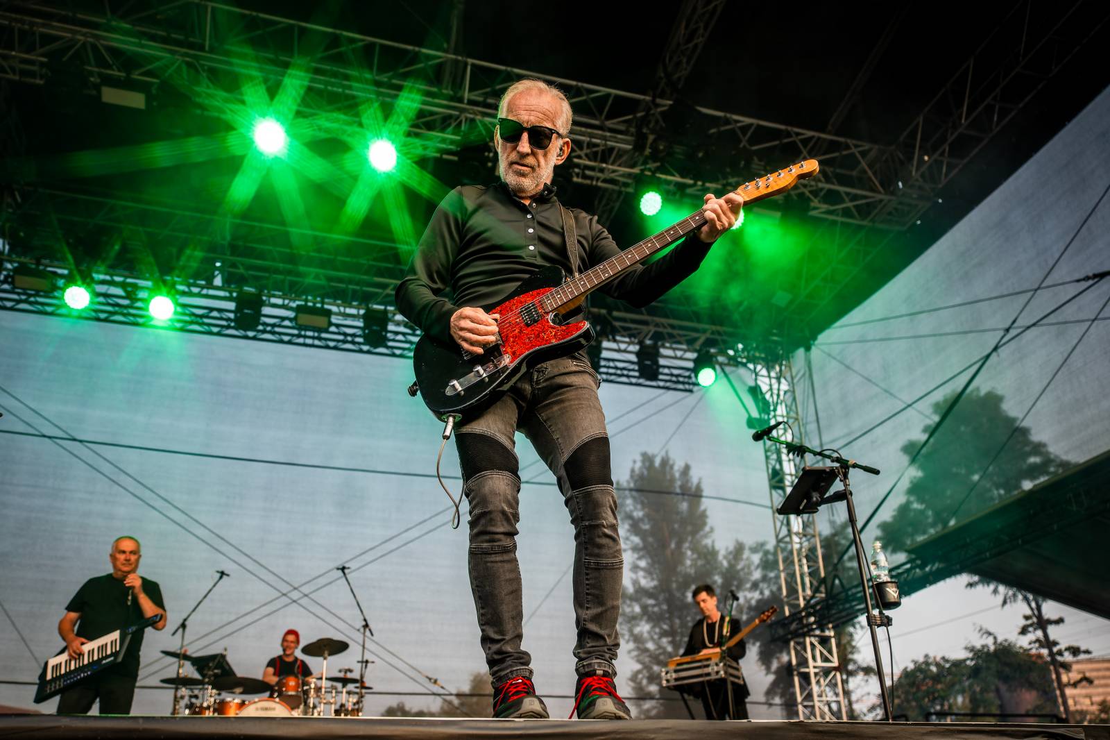 Čechomor vyprodal Areál 7 v pražských Holešovicích, doprovodila ho Martina Pártlová