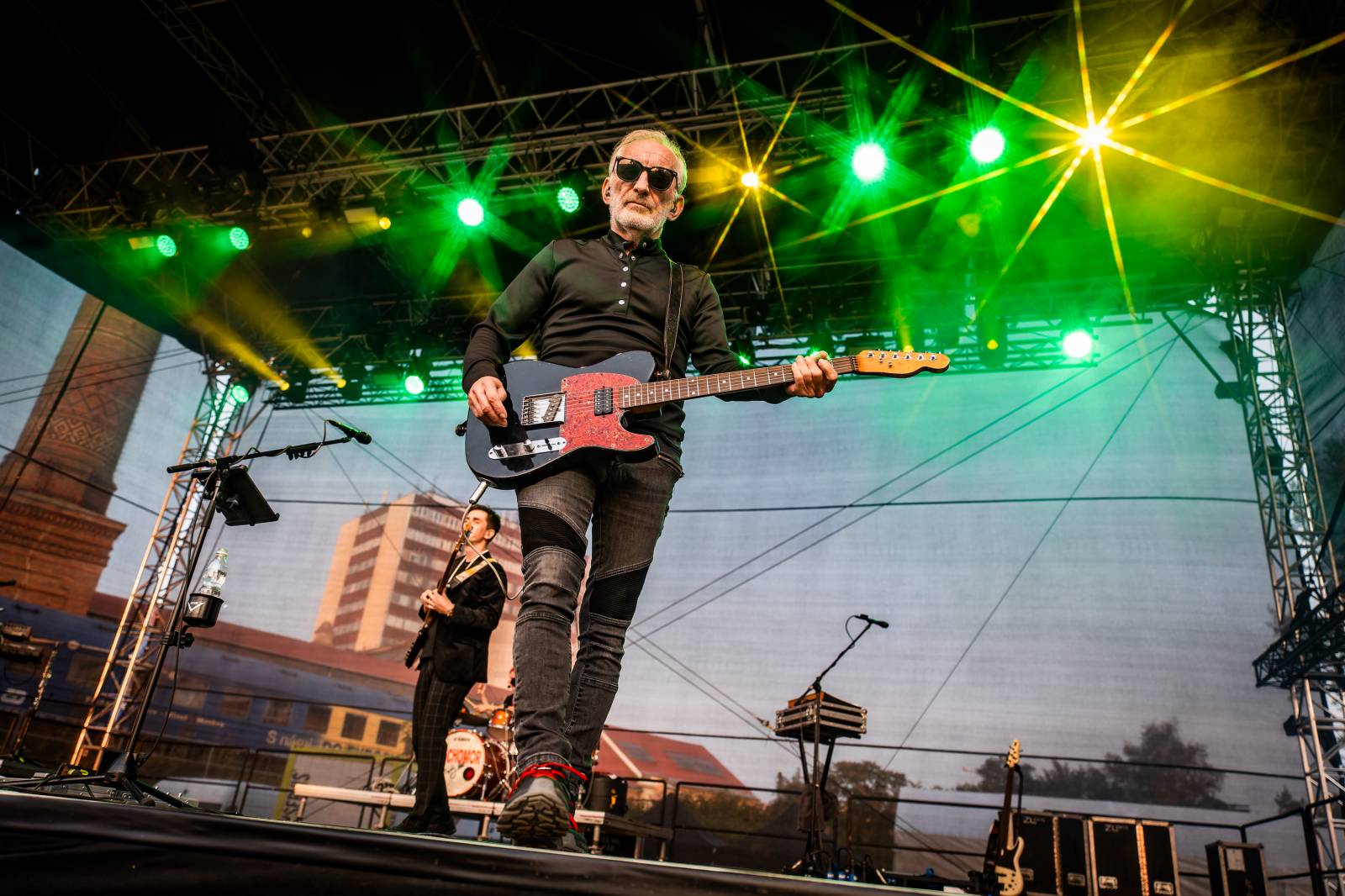 Čechomor vyprodal Areál 7 v pražských Holešovicích, doprovodila ho Martina Pártlová