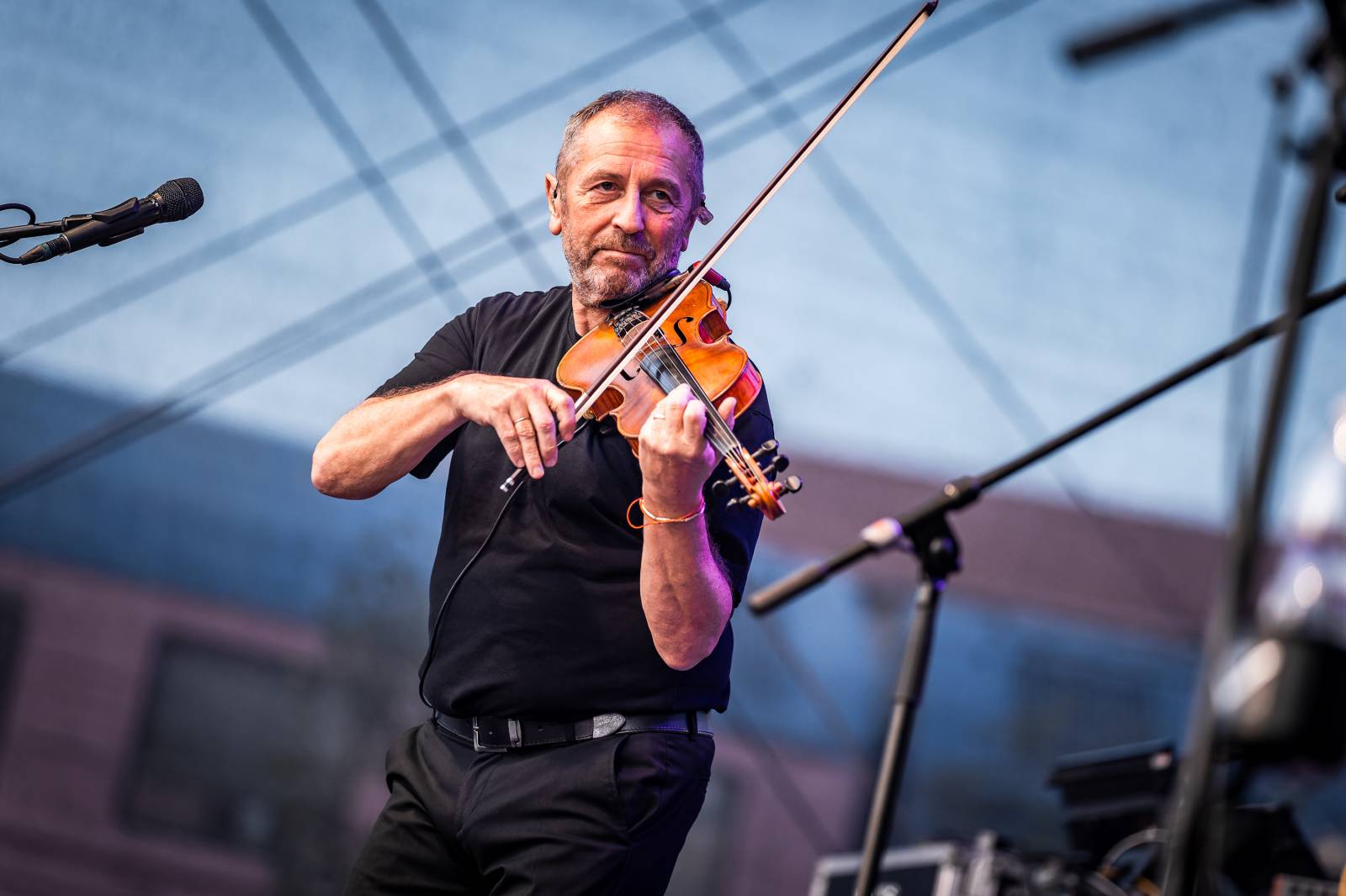 Čechomor vyprodal Areál 7 v pražských Holešovicích, doprovodila ho Martina Pártlová