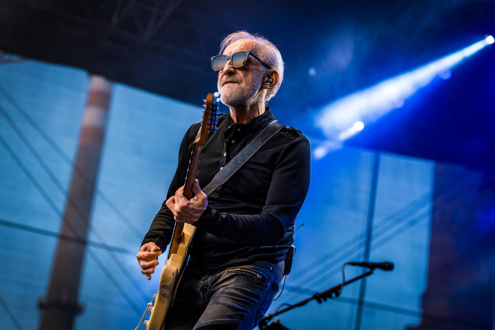 Čechomor vyprodal Areál 7 v pražských Holešovicích, doprovodila ho Martina Pártlová