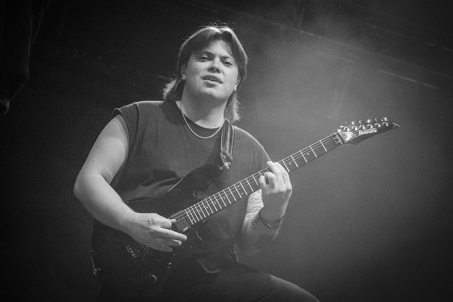 Bláznivá show Gutalax i pád zpěváka a rozbitá hlava kytaristy Landmvrks. Druhý den Brutal Assault vyvrcholil koncertem Gojiry