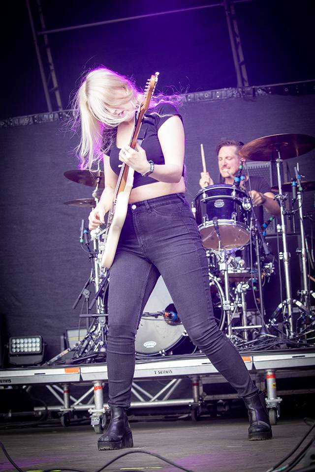 Hentai Corporation provokovali na Brutal Assault s chlípným bobrem, hvězdou třetího dne byli Mayhem