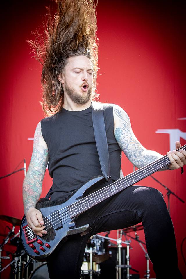 Hentai Corporation provokovali na Brutal Assault s chlípným bobrem, hvězdou třetího dne byli Mayhem