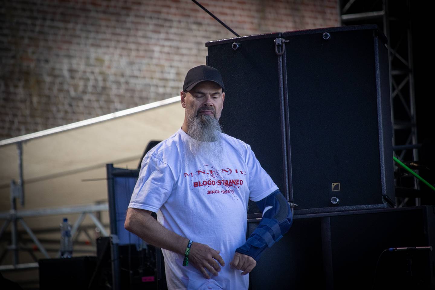 Hentai Corporation provokovali na Brutal Assault s chlípným bobrem, hvězdou třetího dne byli Mayhem