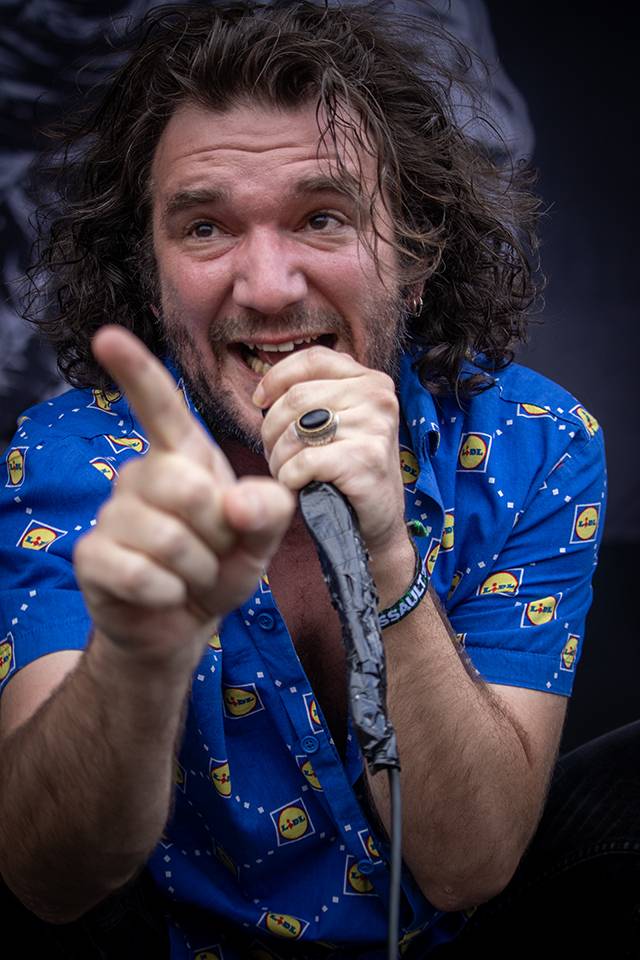 Hentai Corporation provokovali na Brutal Assault s chlípným bobrem, hvězdou třetího dne byli Mayhem