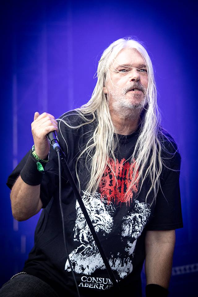 Hentai Corporation provokovali na Brutal Assault s chlípným bobrem, hvězdou třetího dne byli Mayhem