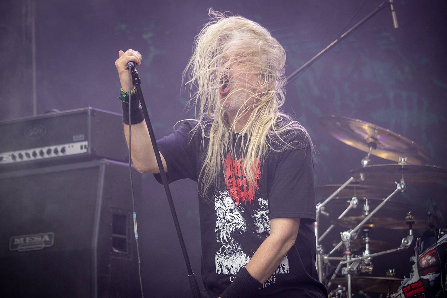 Hentai Corporation provokovali na Brutal Assault s chlípným bobrem, hvězdou třetího dne byli Mayhem