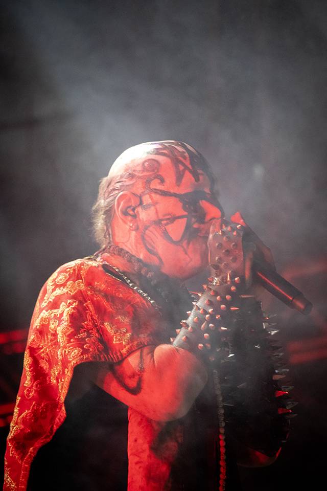 Hentai Corporation provokovali na Brutal Assault s chlípným bobrem, hvězdou třetího dne byli Mayhem