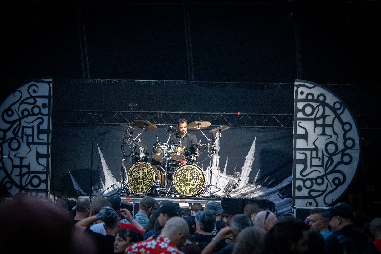 Hentai Corporation provokovali na Brutal Assault s chlípným bobrem, hvězdou třetího dne byli Mayhem