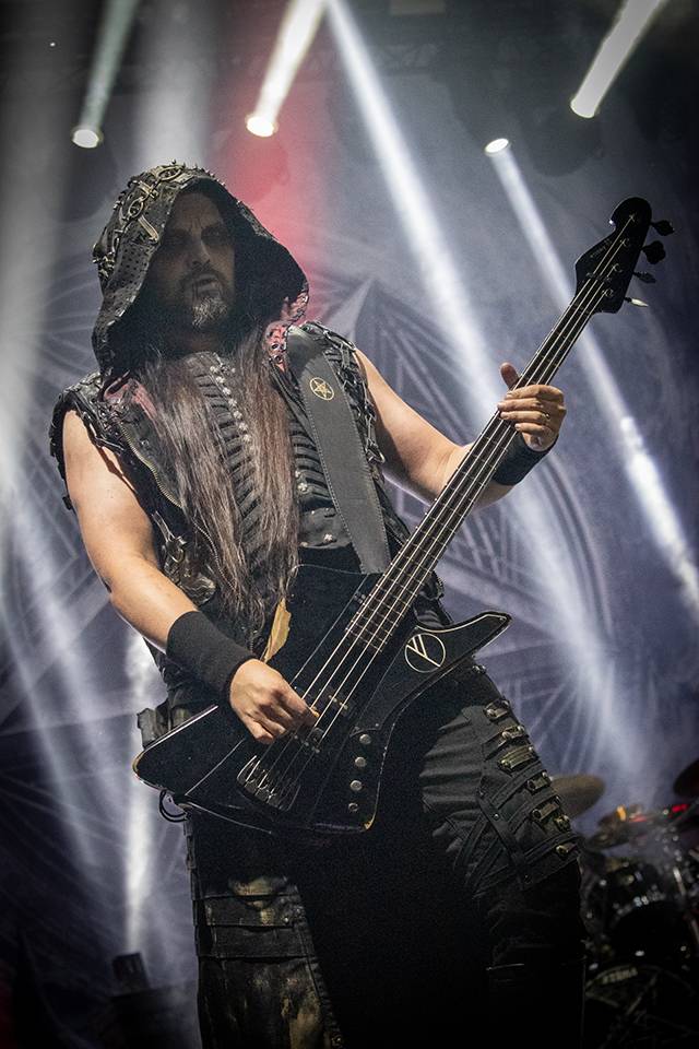 Hentai Corporation provokovali na Brutal Assault s chlípným bobrem, hvězdou třetího dne byli Mayhem