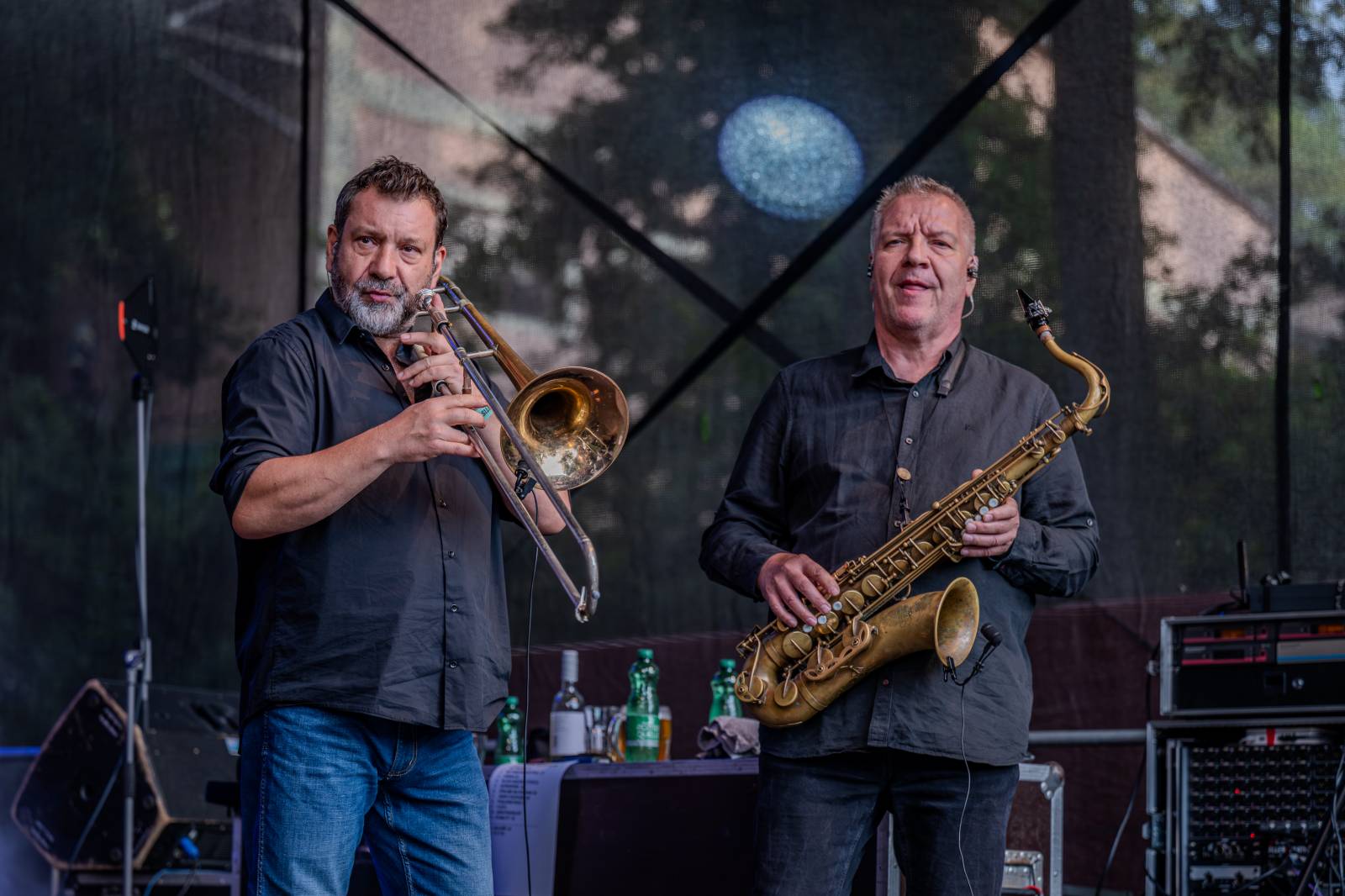 Ve Všeticích odstartovaly Krásný ztráty. J.A.R. vystoupili bez Oto Klempíře, bavili i Michal Prokop s Framus Five a Pan Lynx