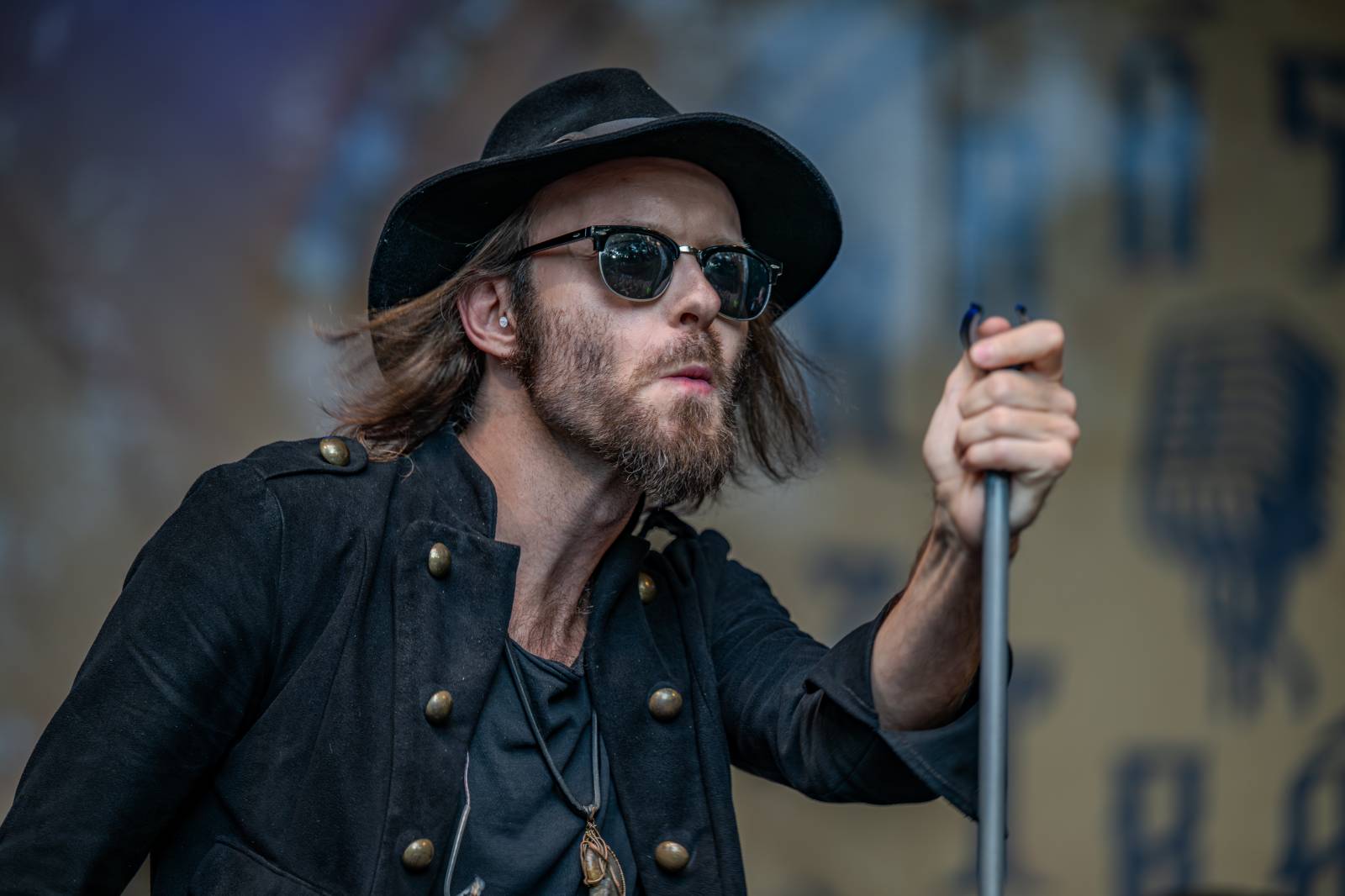 Ve Všeticích odstartovaly Krásný ztráty. J.A.R. vystoupili bez Oto Klempíře, bavili i Michal Prokop s Framus Five a Pan Lynx