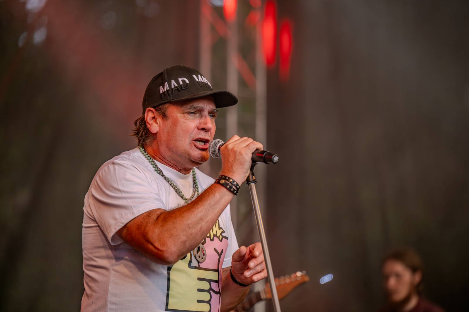 Ve Všeticích odstartovaly Krásný ztráty. J.A.R. vystoupili bez Oto Klempíře, bavili i Michal Prokop s Framus Five a Pan Lynx