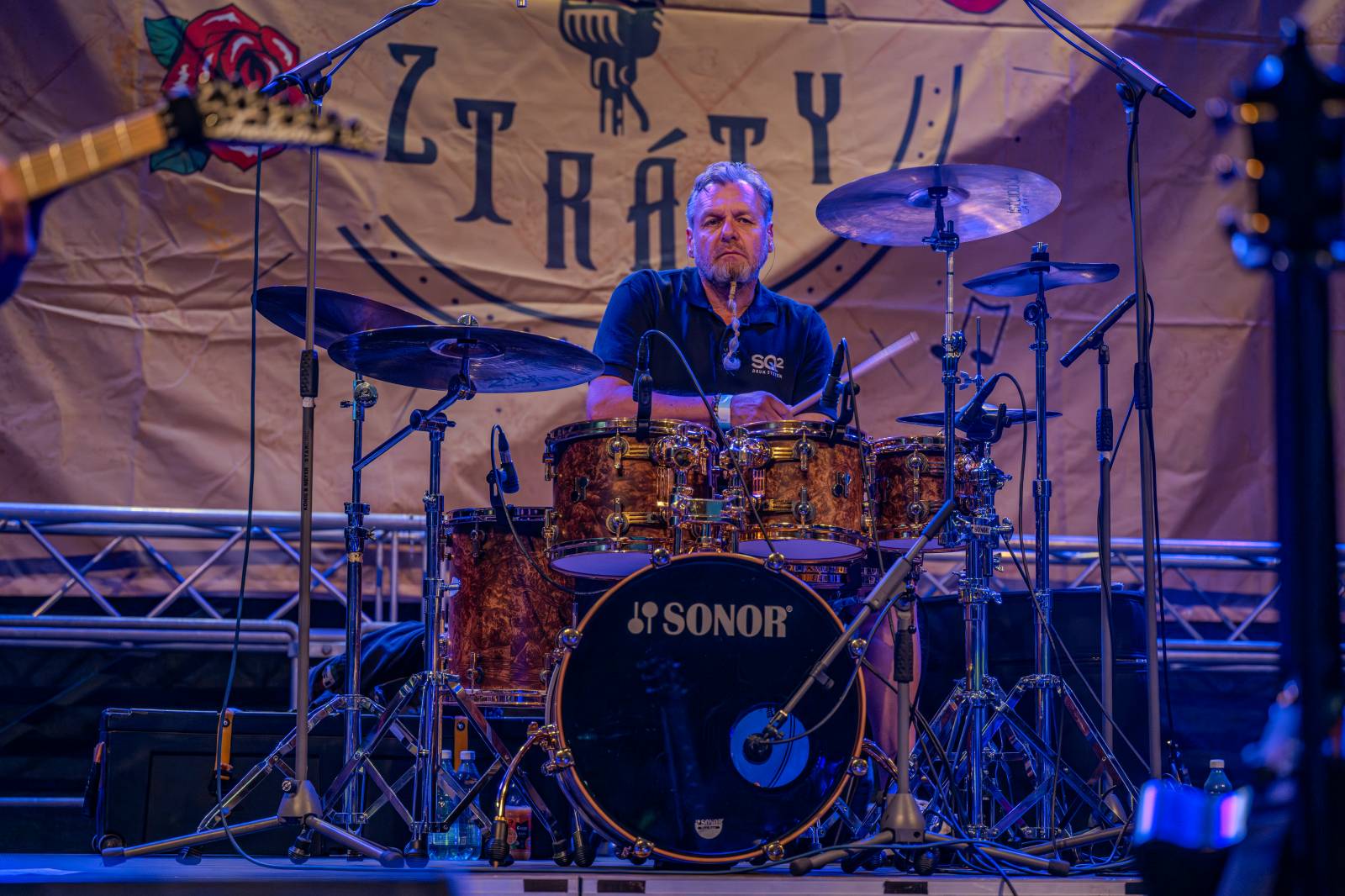 Ve Všeticích odstartovaly Krásný ztráty. J.A.R. vystoupili bez Oto Klempíře, bavili i Michal Prokop s Framus Five a Pan Lynx