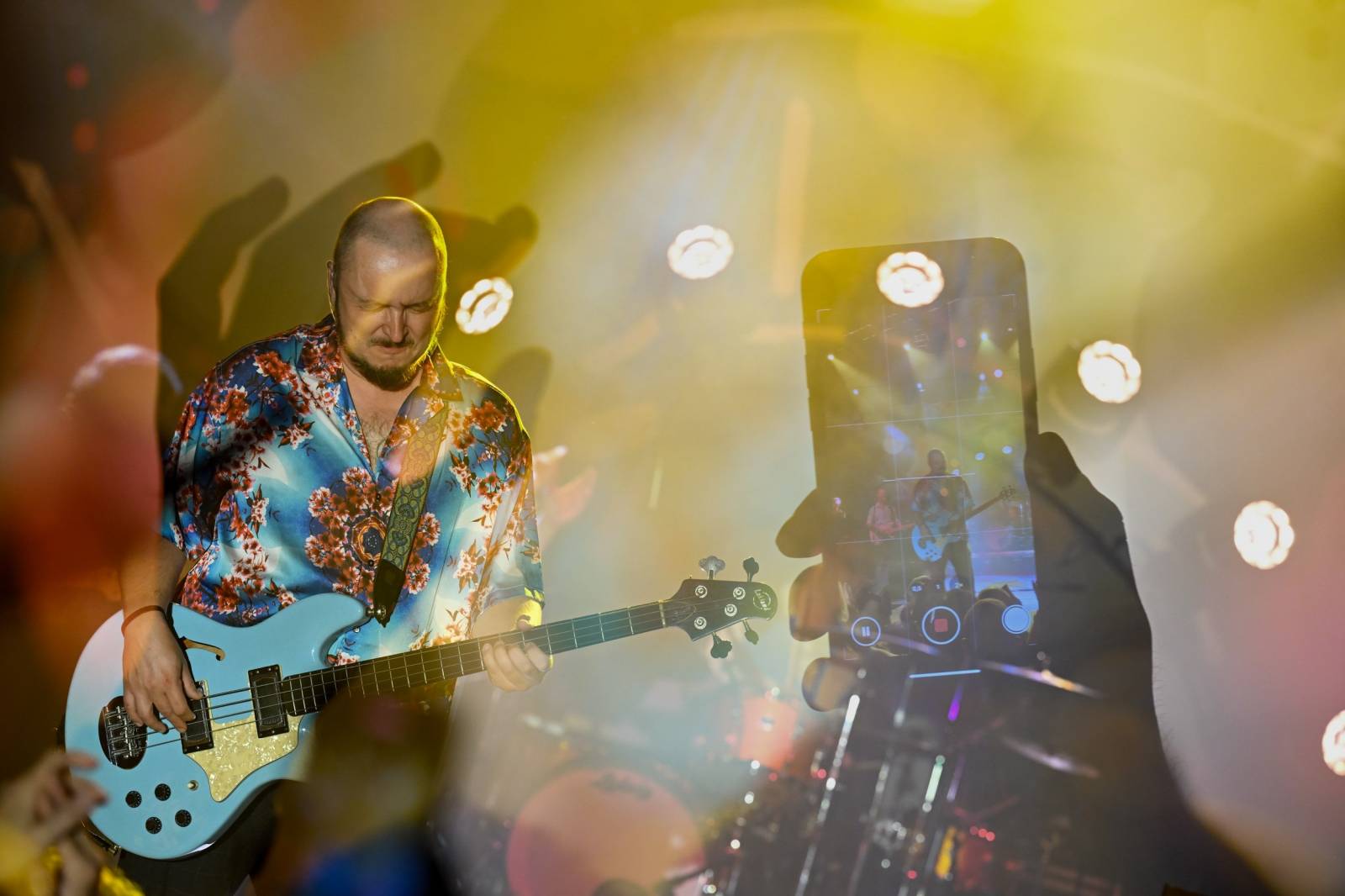 Keltská noc se přestěhovala do Vysoké nad Jizerou. Hvězdami prvního dne byli Mig 21, Vypsaná fiXa, Totální nasazení, Alkehol i Krucipüsk