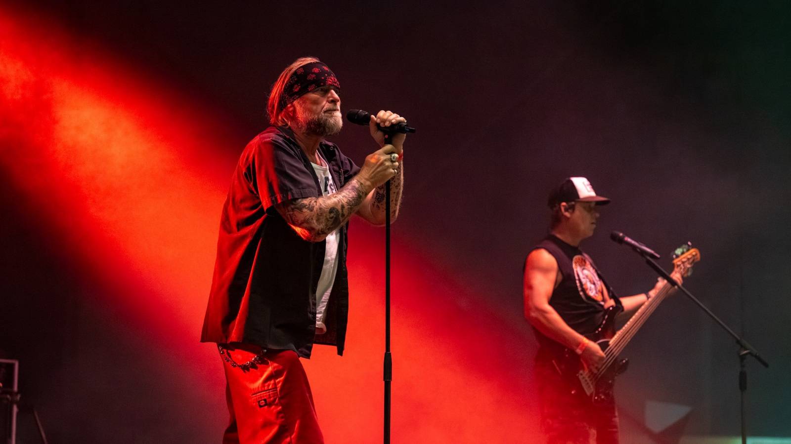 Keltská noc se přestěhovala do Vysoké nad Jizerou. Hvězdami prvního dne byli Mig 21, Vypsaná fiXa, Totální nasazení, Alkehol i Krucipüsk