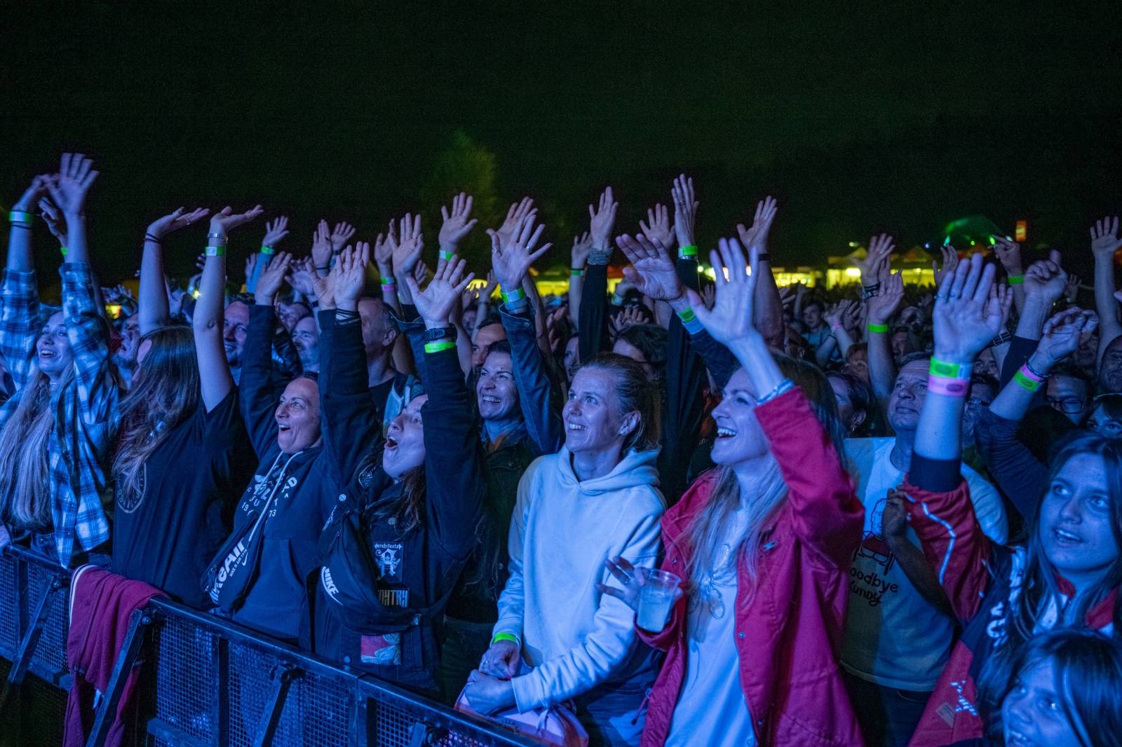Keltská noc se přestěhovala do Vysoké nad Jizerou. Hvězdami prvního dne byli Mig 21, Vypsaná fiXa, Totální nasazení, Alkehol i Krucipüsk