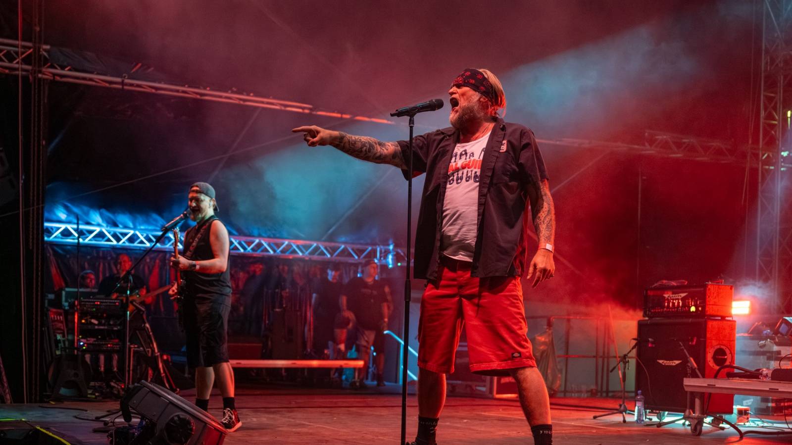 Keltská noc se přestěhovala do Vysoké nad Jizerou. Hvězdami prvního dne byli Mig 21, Vypsaná fiXa, Totální nasazení, Alkehol i Krucipüsk