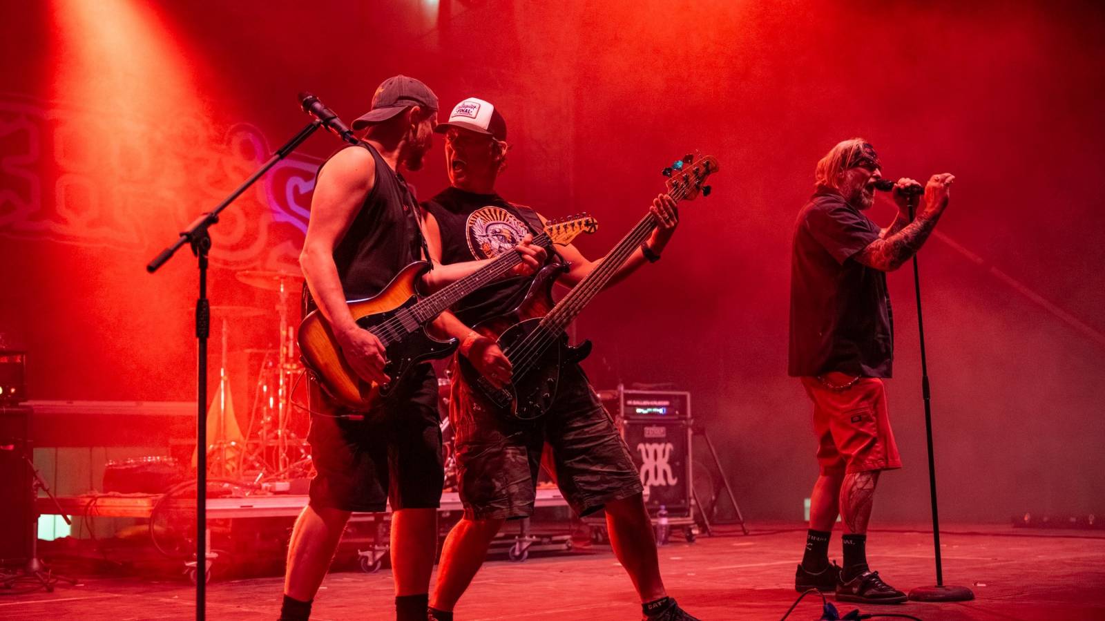 Keltská noc se přestěhovala do Vysoké nad Jizerou. Hvězdami prvního dne byli Mig 21, Vypsaná fiXa, Totální nasazení, Alkehol i Krucipüsk