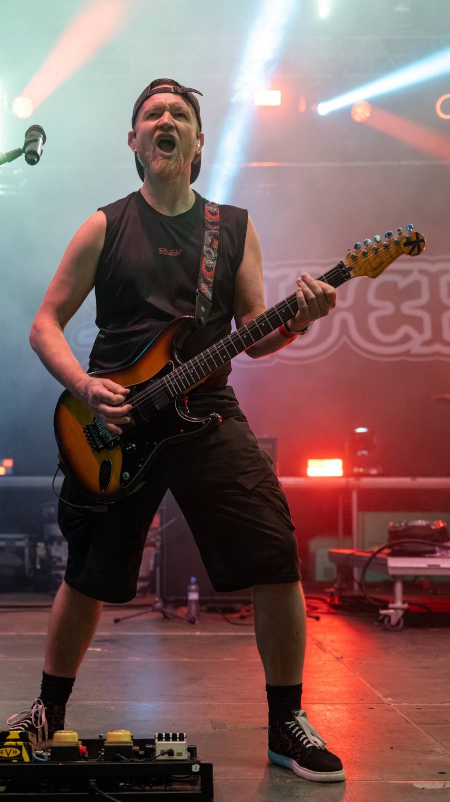 Keltská noc se přestěhovala do Vysoké nad Jizerou. Hvězdami prvního dne byli Mig 21, Vypsaná fiXa, Totální nasazení, Alkehol i Krucipüsk