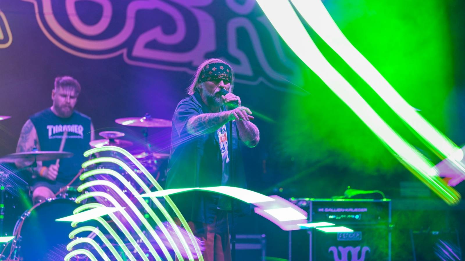 Keltská noc se přestěhovala do Vysoké nad Jizerou. Hvězdami prvního dne byli Mig 21, Vypsaná fiXa, Totální nasazení, Alkehol i Krucipüsk