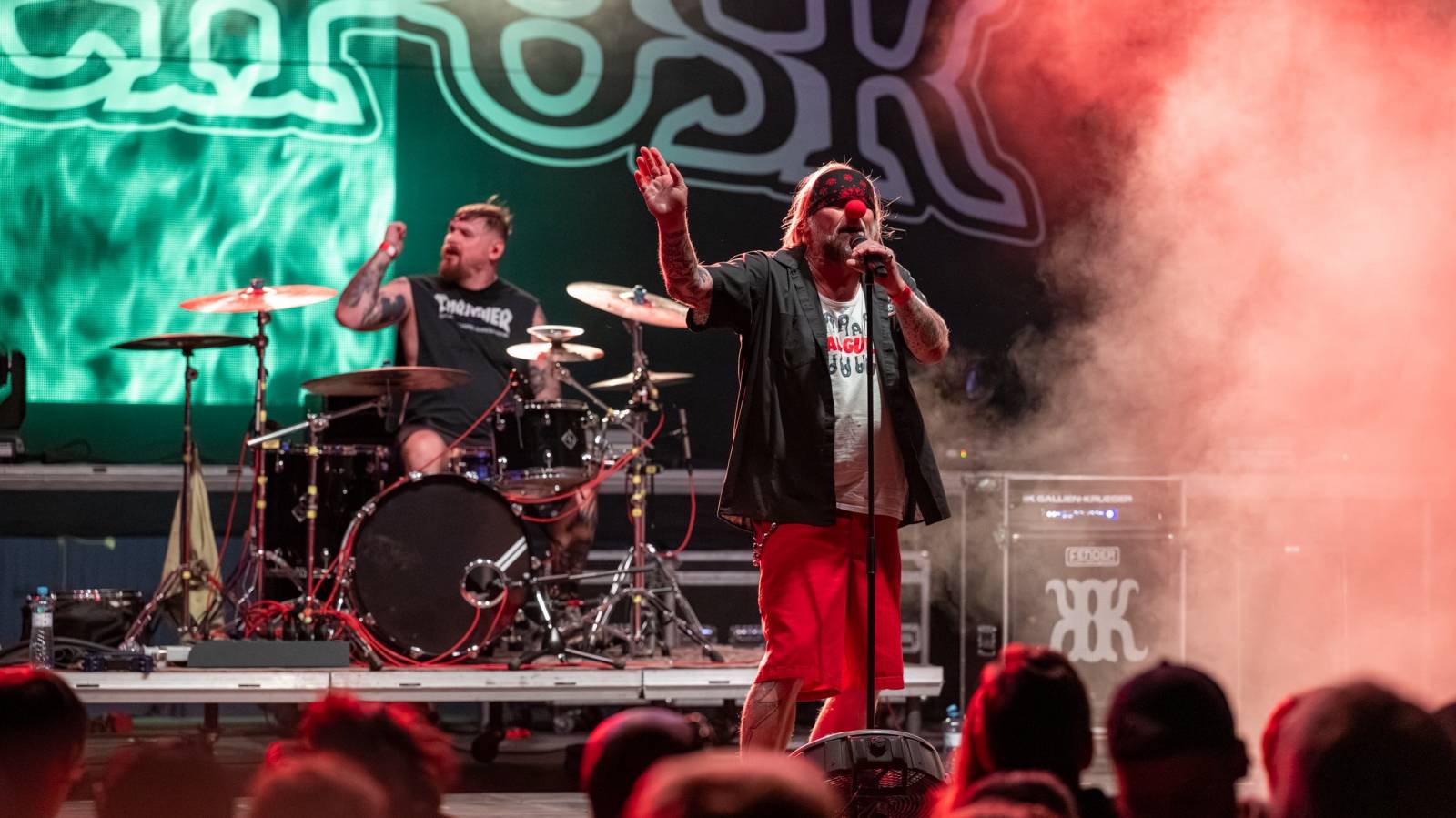 Keltská noc se přestěhovala do Vysoké nad Jizerou. Hvězdami prvního dne byli Mig 21, Vypsaná fiXa, Totální nasazení, Alkehol i Krucipüsk