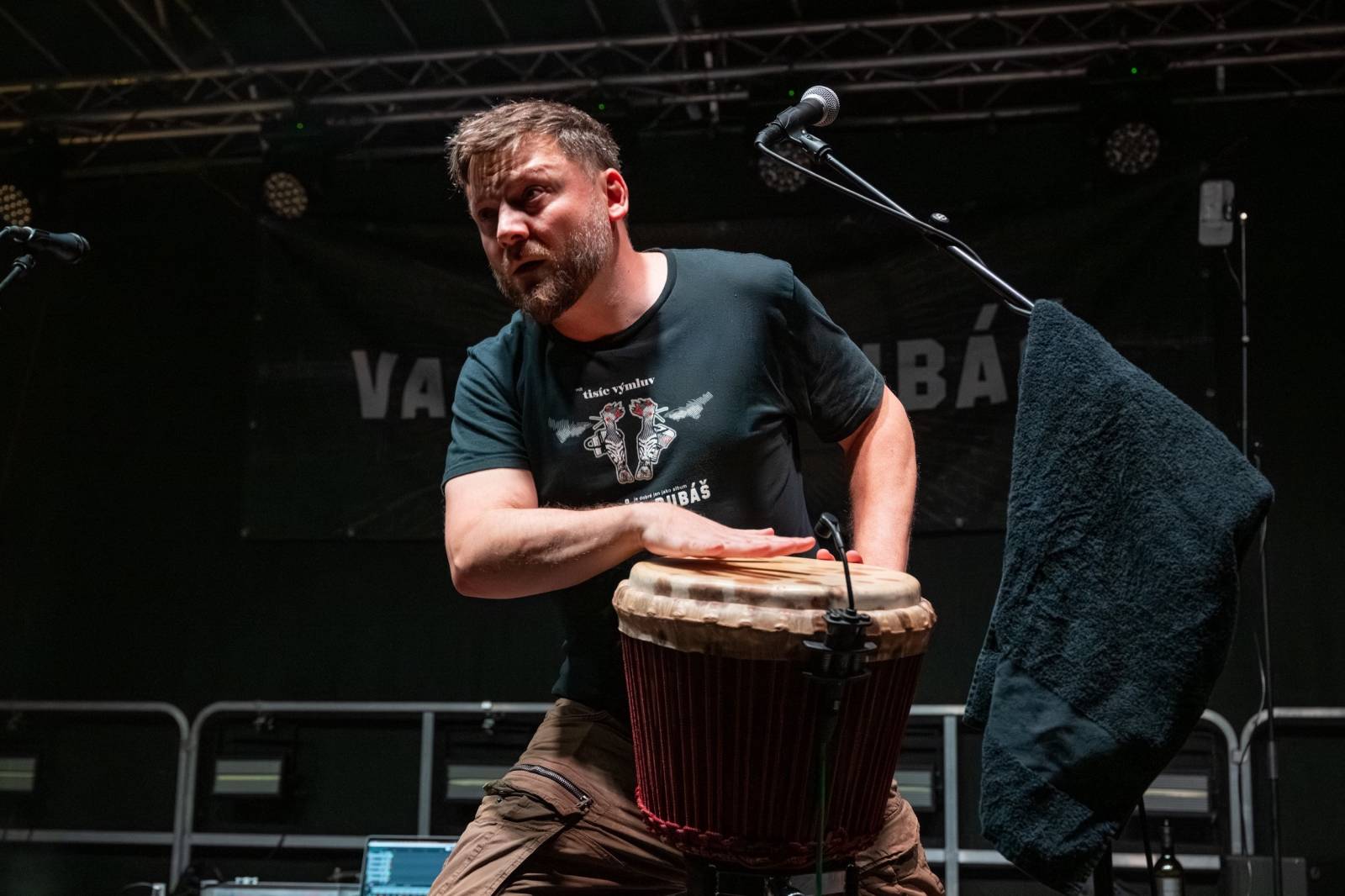 Keltská noc se přestěhovala do Vysoké nad Jizerou. Hvězdami prvního dne byli Mig 21, Vypsaná fiXa, Totální nasazení, Alkehol i Krucipüsk