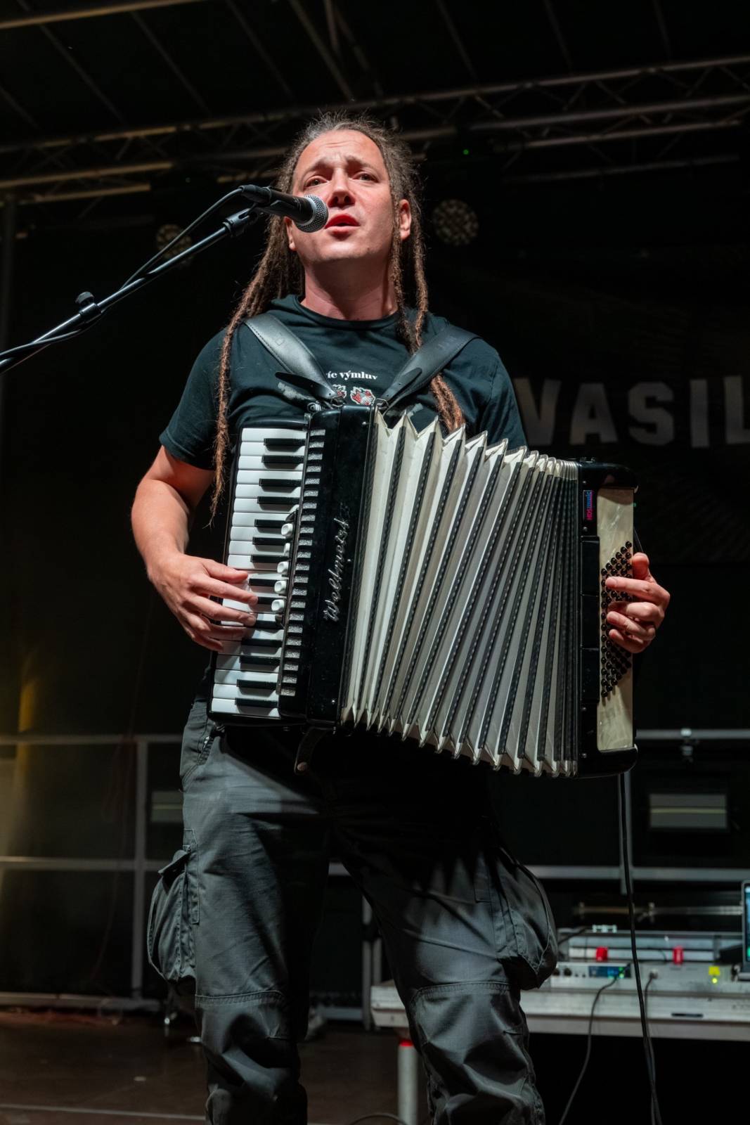 Keltská noc se přestěhovala do Vysoké nad Jizerou. Hvězdami prvního dne byli Mig 21, Vypsaná fiXa, Totální nasazení, Alkehol i Krucipüsk