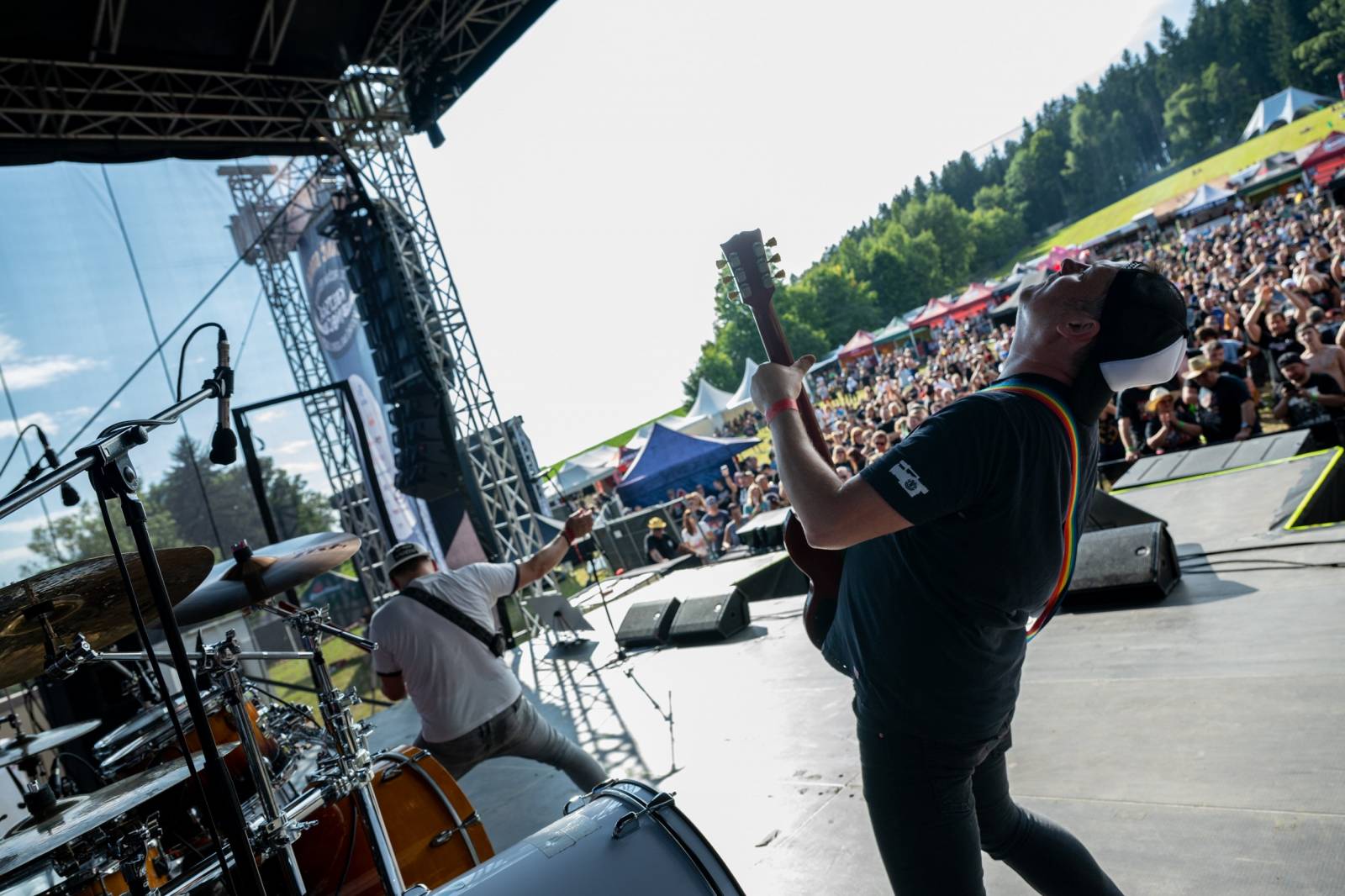 Keltská noc se přestěhovala do Vysoké nad Jizerou. Hvězdami prvního dne byli Mig 21, Vypsaná fiXa, Totální nasazení, Alkehol i Krucipüsk