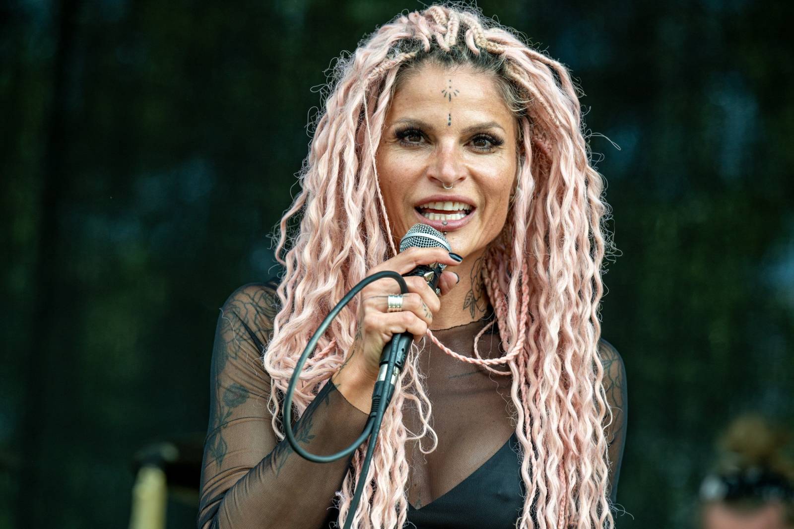 Keltská noc se přestěhovala do Vysoké nad Jizerou. Hvězdami prvního dne byli Mig 21, Vypsaná fiXa, Totální nasazení, Alkehol i Krucipüsk