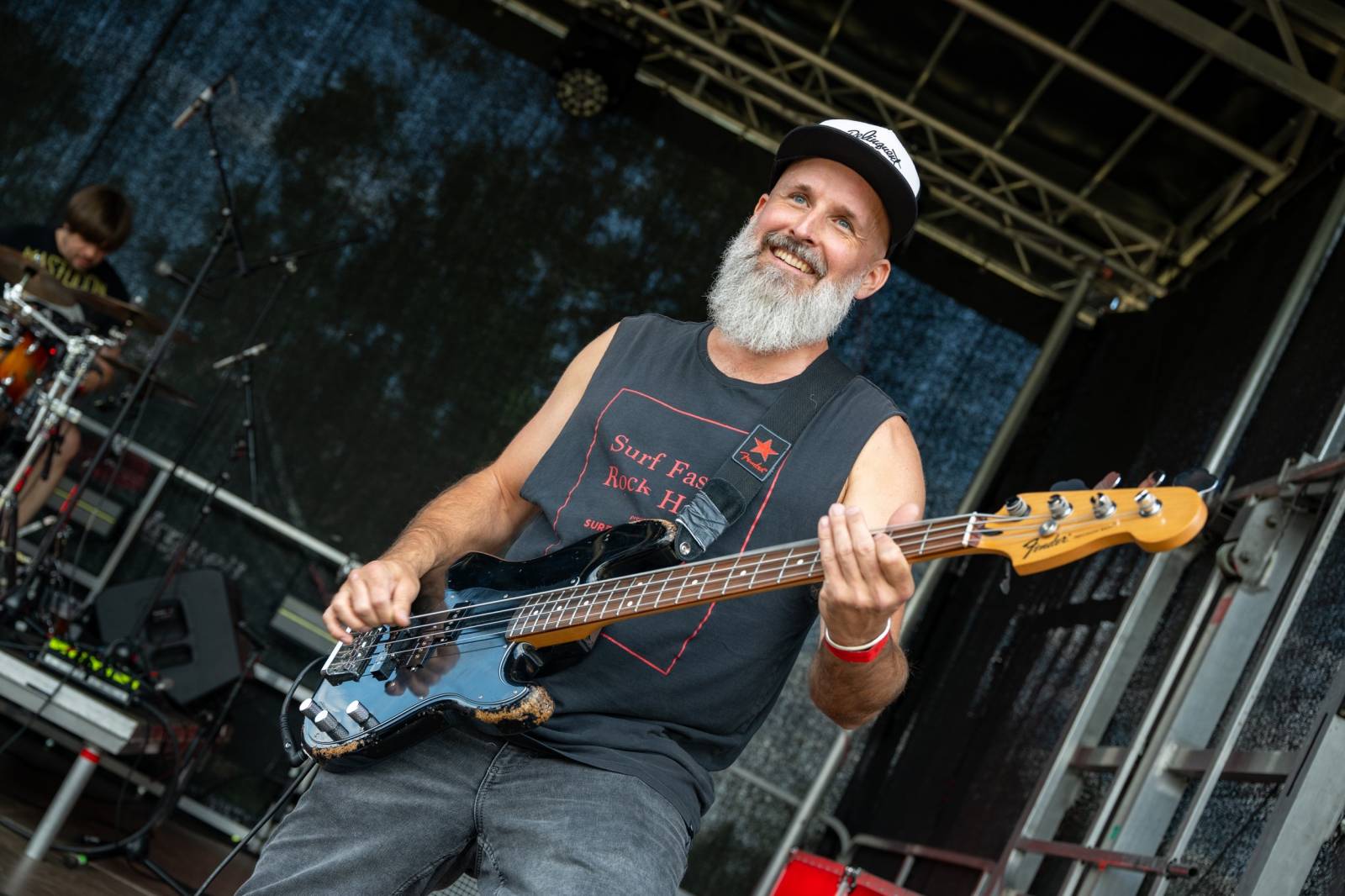 Keltská noc se přestěhovala do Vysoké nad Jizerou. Hvězdami prvního dne byli Mig 21, Vypsaná fiXa, Totální nasazení, Alkehol i Krucipüsk