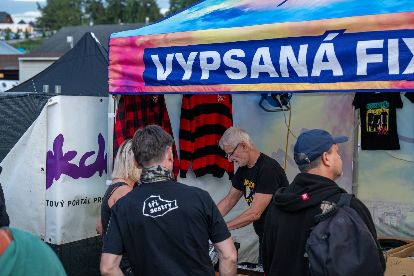 Keltská noc se přestěhovala do Vysoké nad Jizerou. Hvězdami prvního dne byli Mig 21, Vypsaná fiXa, Totální nasazení, Alkehol i Krucipüsk