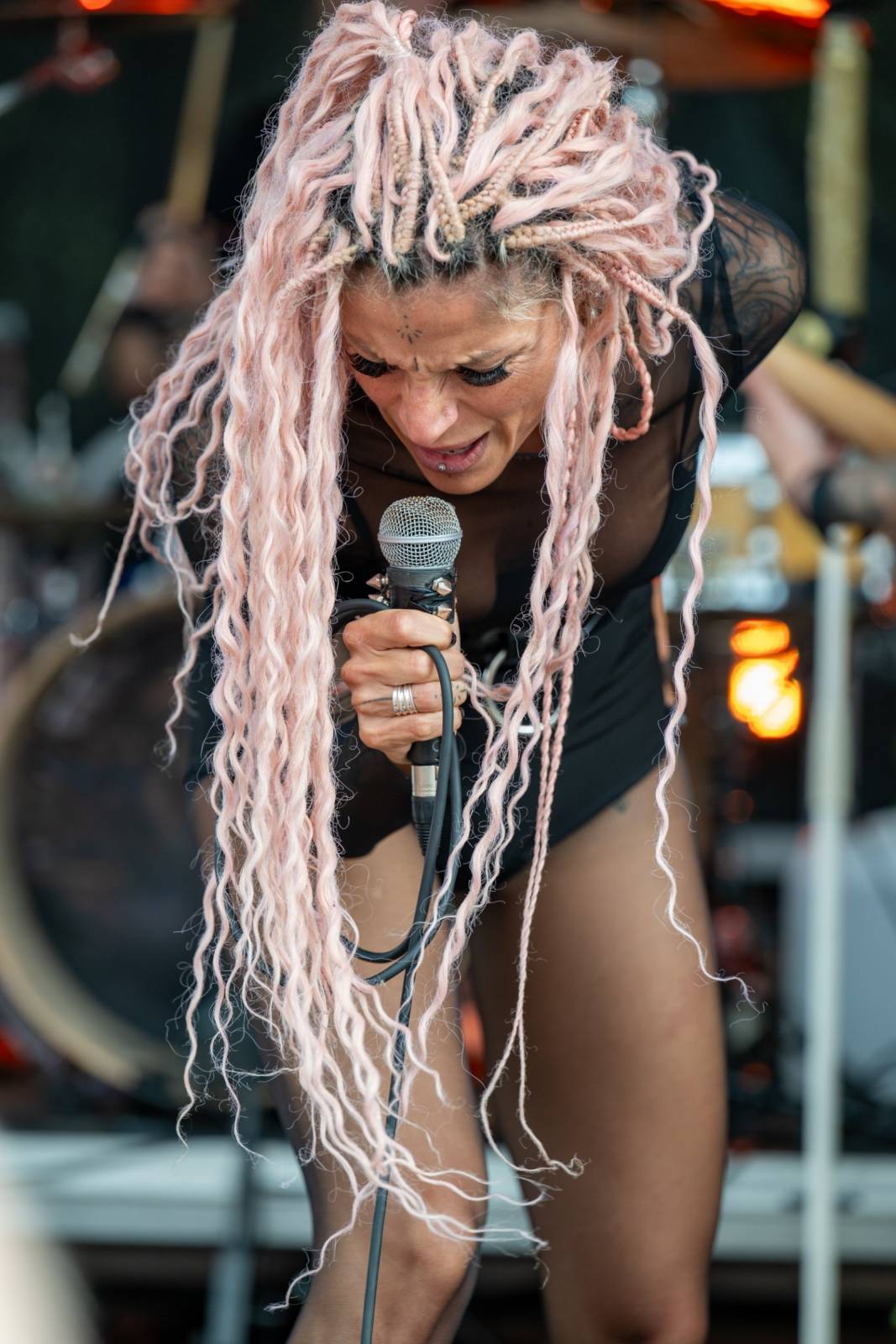 Keltská noc se přestěhovala do Vysoké nad Jizerou. Hvězdami prvního dne byli Mig 21, Vypsaná fiXa, Totální nasazení, Alkehol i Krucipüsk